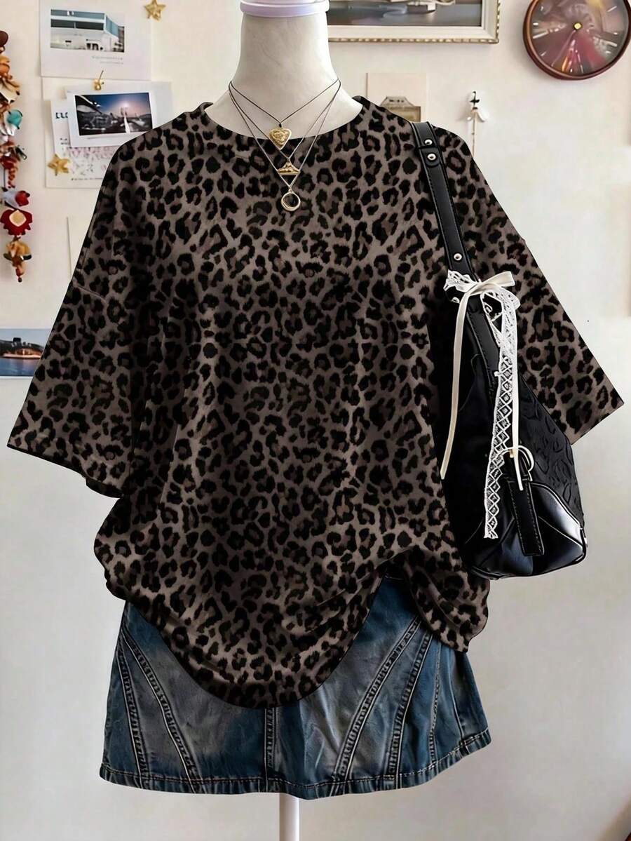 青少年女孩數位條紋圖案短袖春夏休閒舒適時尚風格,夏季百搭服飾適合戶外運動圖案設計,適用於戶外野餐、街拍、校園、度假、禮物使用,美式復古 - 彩色 - 查看 1