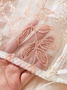 Myrelith 1 st broderad patchwork-bh i mesh med korslagda band och bygel - Multifärgad - Visa 3