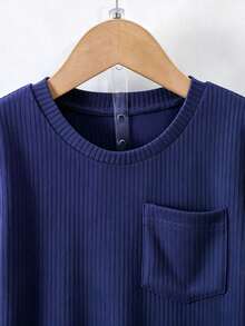 SHEIN Setelan Kasual Anak Laki-Laki: Kaos Lengan Pendek dan Celana Pendek Warna Polos dengan Kantong - Navy Blue - View 4