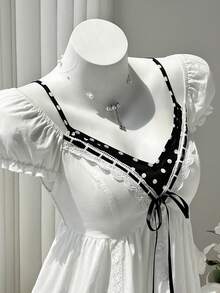 Elamini Colorblock Patchwork V-Neck Ruffle Hem Design Gentle Sweet Casual Style Women's Summer Top - Black and White - View 1