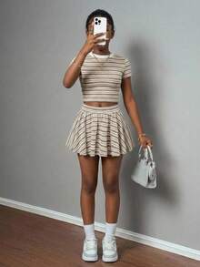 SHEIN 青少年女孩夏季修身T恤與裙子2件組，新款夏季條紋短袖T恤與防走光裙組，女孩日常通勤百搭套裝，適合日常通勤、優雅、派對家庭聚會、畢業禮物、度假穿著 - 卡其色 - 查看 5