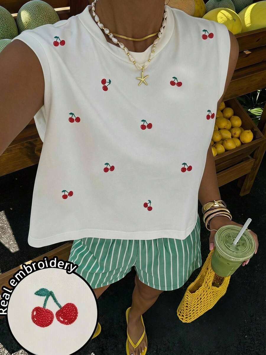 Veykashi 大尺碼女款白色刺繡櫻桃圖案T恤背心,甜美柔美女孩優雅精緻風格,適合工作、通勤與約會 - 白色 - 查看 1
