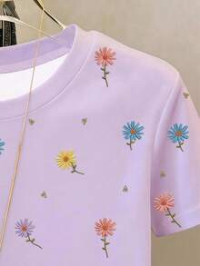 SHEIN 女童春夏休閒舒適時尚簡約創意個性清新可愛雛菊花卉圖案印花休閒風春夏短袖T恤滿版印花日常穿著適合春夏氛圍外出上衣 - 彩色 - 查看 3