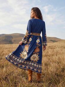 CAJUNI Elegant Winter Dress With Long Sleeves And A Waist Cutout, Floral Print - Multicolor - View 2