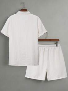 Manfinity Homme Summer Men's Lightweight Textured White Button-Up Top And Adjustable Shorts Matching Shorts Vacation Off-White Summer - Beige - View 2