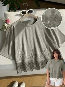 GalTyme Kaos Lengan Pendek Ukuran Besar Motif Salju Musim Semi - Olive Green - View 3