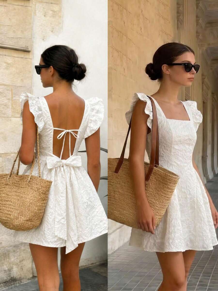 SHEIN PariChic Damen Sommer Mini-Kleid, quadratischer Ausschnitt, Rüschenkante, Flatterärmel, Schlitz vorne, taillengeraffter A-Linie, strukturierter gewebter Nicht-Stretch-Stoff, offener Rücken mit Schleifendekor, vielseitig tragbar für Alltag, Reisen, Partys, elegant & schick - Weiss - Übersicht 1