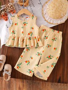 SHEIN Vintaside Kids 2件組女嬰橘黃色圓領無袖背心上衣 荷葉邊娃娃領鈕扣前襟蝴蝶結裝飾上衣 彈性腰長褲套裝 春夏秋季新款 舒適可愛甜美 適合居家與外出 - 黃色 - 查看 4