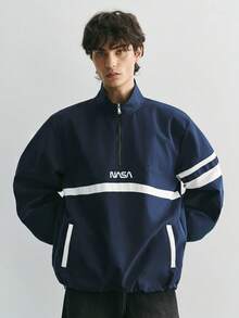 Sonviro 美学帖——男士休闲立领长袖夹克，防风/户外防风外套，撞色设计半拉链立领夹克，饰有字母图案，下摆可调节抽绳，适合日常穿着、户外活动、运动、休闲、上学、聚会、音乐节等场合。可作为礼物送给朋友和男友，秋季橄榄球赛期间穿着也很不错。 - 藏蓝色 - 查看 5