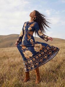 CAJUNI Elegant Winter Dress With Long Sleeves And A Waist Cutout, Floral Print - Multicolor - View 4