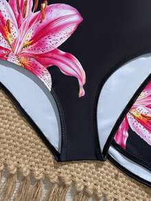 SHEIN Tween Girl Floral Print Halter One-Piece Swimsuit And Shorts, Suitable For Beach Vacation, Pool Party, Beach Party - Black - View 4
