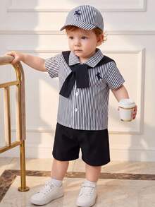 Souflis Souflis Französischer Stil 3er Set Baby Jungen Säugling Kleinkind Neugeborene Frühling Sommer vielseitig Kleiner Gentleman Schwarz & Weiß gestreift gewebtes Kurzarmhemd + Shorts + abnehmbarer Schal 3-teiliges Outfit Baby hochwertiges Set - Schwarz und Weiss - Übersicht 5