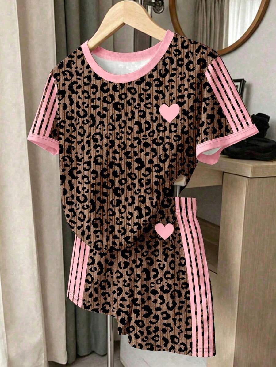 SHEIN Teen Girls' Deep Brown Leopard Print All-Over Pink Stripe Pink Heart Pattern Print Shorts Set, Casual All-Match Versatile, Suitable For Outings And Streetwear, Suitable For Spring, Summer, Autumn, Winter, All Seasons, Leopard Print And Stripe Suitable For Girls - Multicolor - View 1