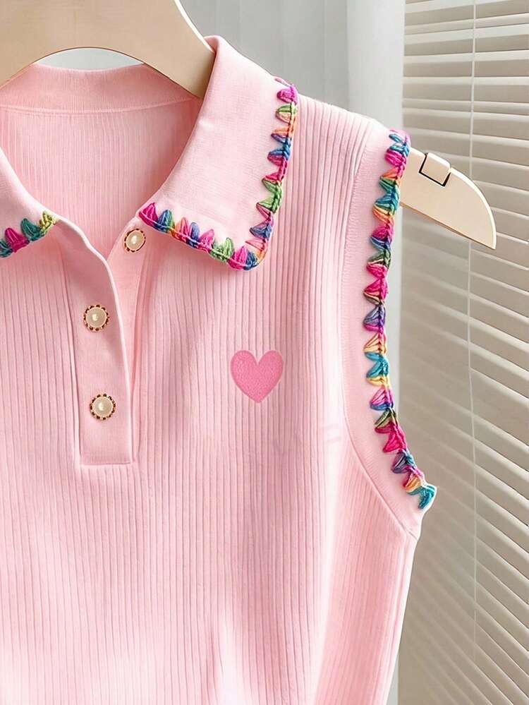 Resyla 彩虹狗牙邊心形刺繡粉色珍珠鈕扣POLO領無袖針織女款背心 - 彩色 - 查看 3