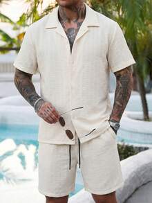 Manfinity Homme Summer Men's Lightweight Textured White Button-Up Top And Adjustable Shorts Matching Shorts Vacation Off-White Summer - Beige - View 3