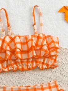 SHEIN Conjunto de traje de baño para niña joven con top de tirantes con volantes en el bajo y estampado a cuadros y Bottom triangular - Naranja - Ver 5