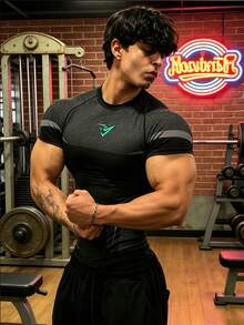 GymBeat 男士拼色休閒百搭日常旅行運動短袖T恤，健身房適用 - 彩色 - 查看 6