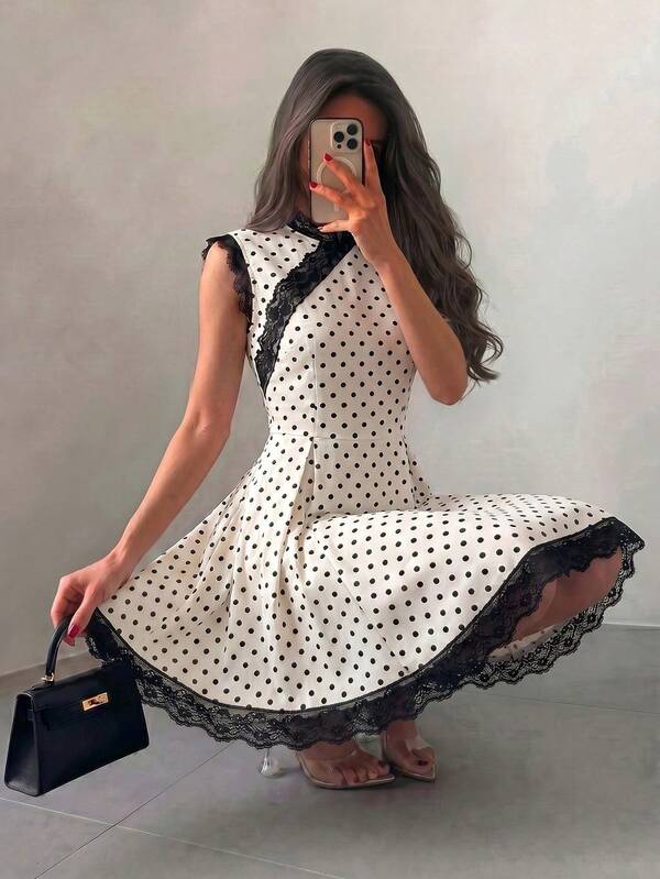 Modelyn فستان قصير أنيق ورومانسي للنساء للربيع/الصيف، منسوج بطباعة رقمية بنقاط بولكا وتصميم باتشورك، مع حافة دانتيل سوداء، بدون أكمام، بقصة A-Line