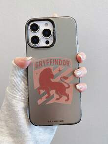 HARRY POTTER X SHEIN Harry Potter Gryffindor 站立獅子徽章條紋星星元素活力黑防震防摔手機殼，保護套適用於 iPhone 13/14/15/15Pro/16/16Pro/17Pro，熱銷時尚風格 - 彩色 - 查看 4