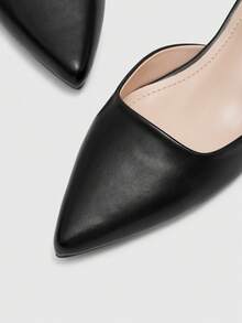 CUCCOO BIZCHIC Fashionable Versatile Commuter Pointed Toe Chunky High Heel Pumps - Black - View 8