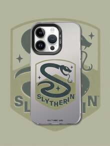 HARRY POTTER X SHEIN Funda de teléfono Harry Potter Slytherin con escudo, insignia de serpiente, letra S, elemento estrella, vitalidad, color negro, a prueba de golpes y caídas, cubierta protectora compatible con iPhone 13/14/15/15Pro/16/16Pro/17Pro, estilo de moda popular talla grande vendido - Multicolor - Ver 2