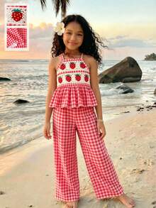 Elladie kids 少女休闲时尚新款背心套装，正面草莓钩花蕾丝装饰，针织格子面料，无袖背心搭配针织格子休闲裤，两件套，面料柔软，可爱韩版风格，适合春夏日常、上学、度假、派对等场合穿着。 - 粉色 - 查看 11