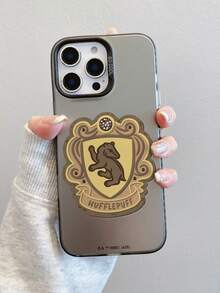 HARRY POTTER X SHEIN Harry Potter Hogwarts 四學院獅子蛇獾鷹紋章盾牌徽章活力黑防震防摔手機殼，保護套適用於 iPhone 13/14/15/15Pro/16/16Pro/17Pro，熱銷時尚風格 - 彩色 - 查看 4