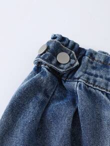 SHEIN 女童夏季柔軟水洗百搭寬鬆時尚舒適個性化，荷葉邊腰帶可調節活動帶裝飾，I型壓褶假口袋設計，中藍色水洗牛仔色，牛仔寬腿長褲薄款 春/夏 - 中等水洗藍 - 查看 5