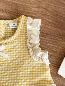 SHEIN Set Baju dan Celana Pendek Kasual untuk Bayi Perempuan Motif Kotak-kotak dengan Hiasan Pita dan Rumbai, Cocok untuk Sehari-hari - Kuning - View 8