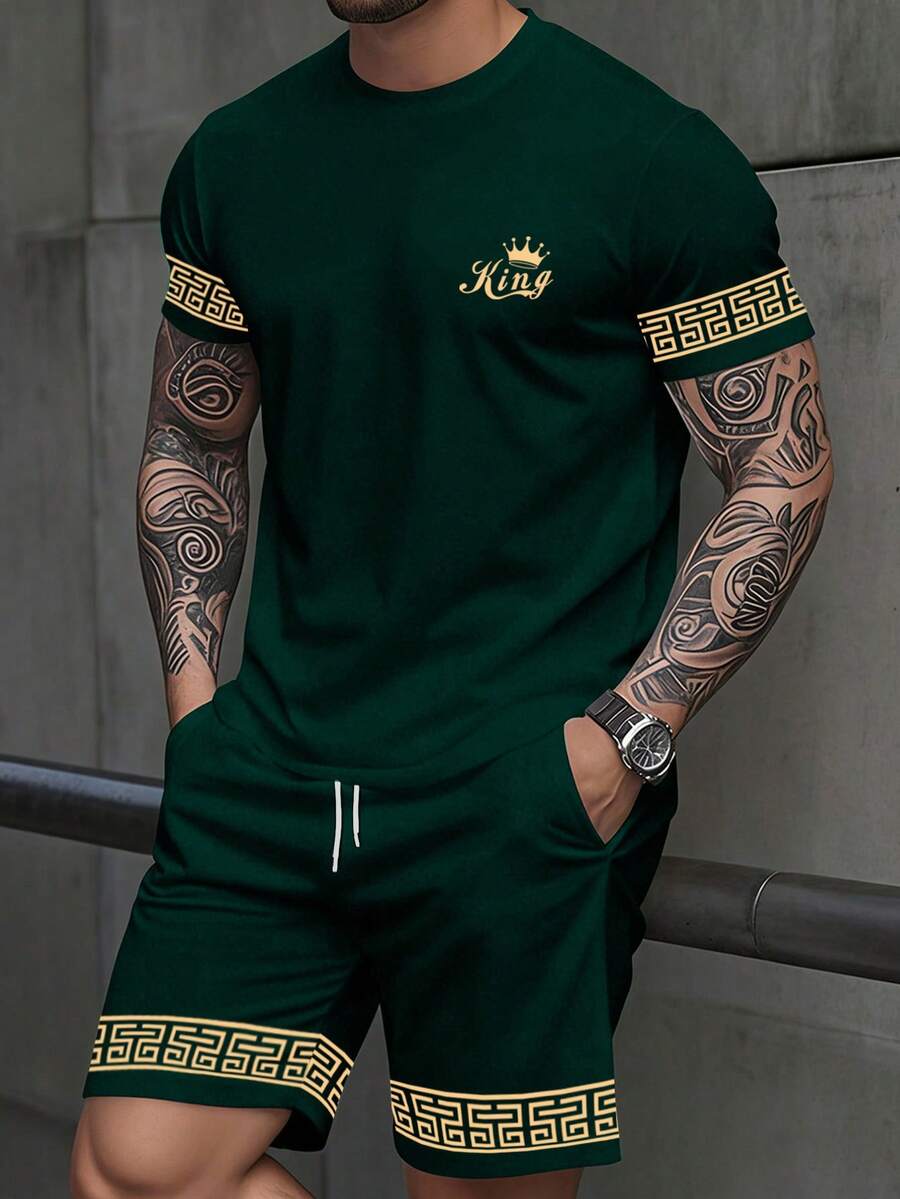 Manfinity Roughcore Classic Versatile Dark Green Men's Short Sleeve T-Shirt And Shorts Set, Gold "King" Icon Sleeve Cuff Floral Design, Mature Cool Street Style - Multicolor - View 1