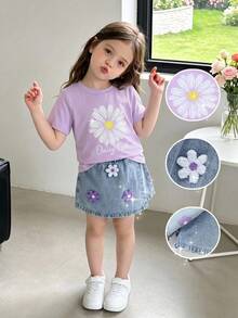 SHEIN Sparklyn 女童夏季新款套裝，可愛俏皮風，紫色短袖 T-shirt 上衣搭配雛菊印花設計，配復古中藍色牛仔裙褲，鬆緊腰頭設計，對比色 3D 刺繡雛菊圖案，修身剪裁，柔軟親膚面料，適合外出、派對等多種場合，夏季新款女童套裝 - 彩色 - 查看 10