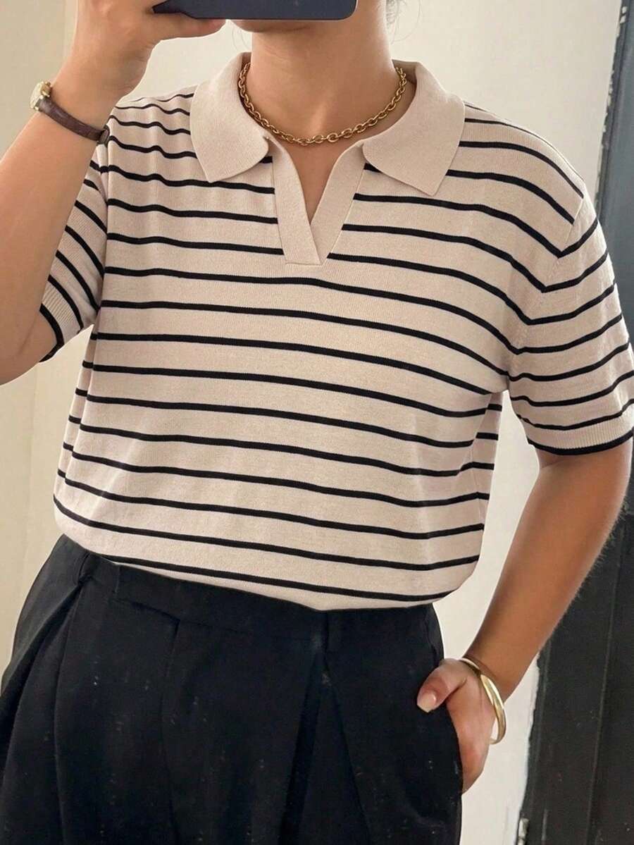 Dazy Plus 趣味通勤配色拼接 Polo 領休閒短袖大尺碼女款春夏針織上衣 - 黑與白 - 查看 1