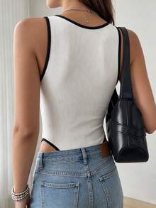 SHEIN Tall Women's Summer White And Black Color Block V-Neck Ribbed Sleeveless Bodysuit, Casual Vacation, Suitable For Daily Outings, Versatile Going Out - White - View 4