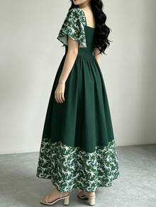 Modelyn 雏菊印花绿色海岸女士碎花连衣裙，时尚方领短袖连衣裙，下摆拼接荷叶边设计，夏季度假风连衣裙 - 彩色 - 查看 2