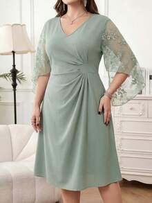 Reflora Plus Size Elegant Party Solid Color Lace Patchwork Dress - Green - View 9