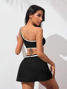 SHEIN Cheerettes 女款拼色單肩上衣與口袋裙褲休閒日常運動套裝 - 黑與白 - 查看 2
