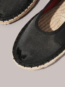 Styleloop Black Satin Back Strap Round Toe Straw Woven Flat Slouchy Shoes, Breathable And Comfortable Shoes - Black - View 5