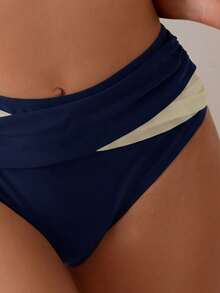 SHEIN Swim 女款度假海灘交叉褶皺拼接細肩帶上衣與三角比基尼泳褲泳衣套裝 - 藏蓝色 - 查看 4