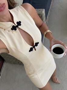 Firerie Women's New Chinese Style Black And Cream Stand Collar Contrast Color Frog Button Design Sleeveless Hollow Out Slim Fit Sexy Exquisite Knit Cheongsam - Apricot - View 4