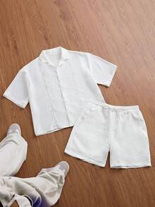 SWAVVY Conjunto de camisa de manga corta con patchwork de encaje y abotonadura sencilla para hombre, y pantalones cortos con bolsillo texturizado y cintura con cordón para vacaciones - Blanco - Ver 6