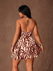 Rustia Gaun Pendek Seksi Model A-Line Motif Polkadot Leher Halter untuk Wanita Ukuran Plus - Coklat - View 2