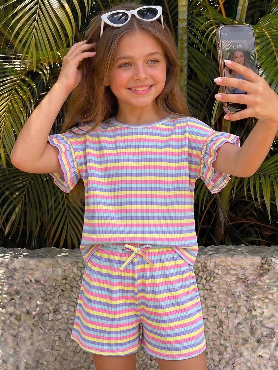 SHEIN Tween Girl 2件組 短袖上衣與鬆緊腰短褲休閒度假條紋套裝 - 彩色 - 查看 1