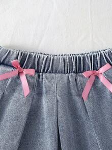 SHEIN Playful Pals 女童夏季淺藍色V領蝴蝶結刺繡背心套裝，搭配復古牛仔彈性腰設計，腰帶3D蝴蝶結修身套裝 - 彩色 - 查看 9