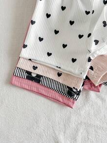 SHEIN Vintaside Kids 8件組女嬰夏季套裝，春/夏季新款休閒日常外出可愛趣味簡約愛心/花朵條紋荷葉袖背心T恤與短褲圖案印花島嶼風 - 彩色 - 查看 5