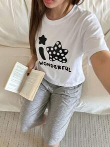 DAZY 2 Stücke/Set Damen Sommer Pyjama Set, lockeres Kurzarm T-Shirt mit englischem Grafik und einfarbige gerade Caprihose - Verschiedenfarbig - Übersicht 4