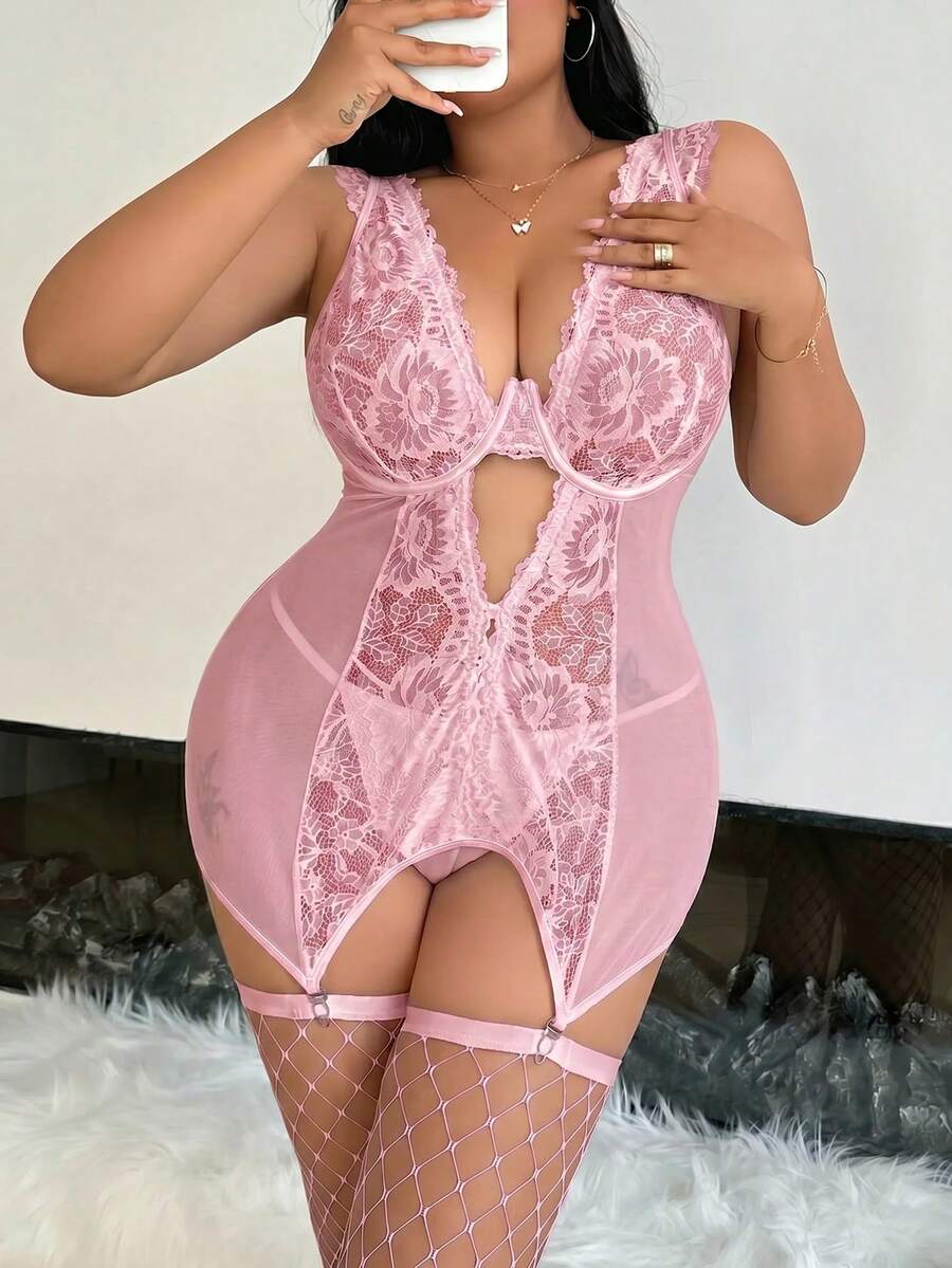 SHEIN 2pcs Plus Size Sexy Lace Contrast Mesh Lingerie Set - Pink - View 1