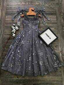 SHEIN Franclia 優雅抹胸蕾絲提花洋裝 - 灰色 - 查看 2