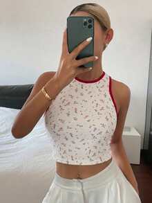 DAZY 女款花卉印花圓領對比飾邊修身百搭休閒上衣 - 紅色 - 查看 3