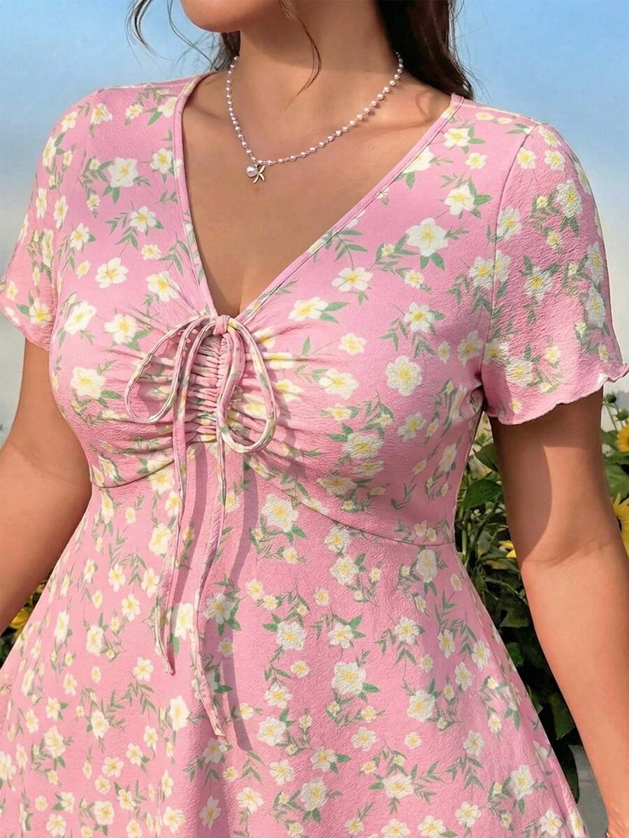 GalTyme Vestido de mujer talla grande con estampado floral, cuello en V, cordón ajustable y mangas cortas fruncidas - Rosa - Ver 1