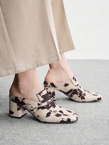 CUCCOO BIZCHIC 鈕扣牛紋女款高跟粗跟穆勒鞋通勤風 - 奶牛 - 查看 6
